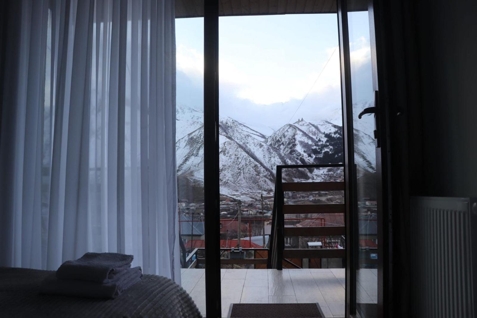 Guesthouse Relax In Kazbegi Exterior foto